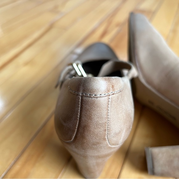 Ecco tan leather mary jane pump, size 39 - Picture 3 of 12